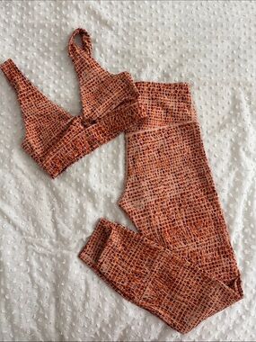l*space Orange Patterned Active Set - Bralette & Leggings